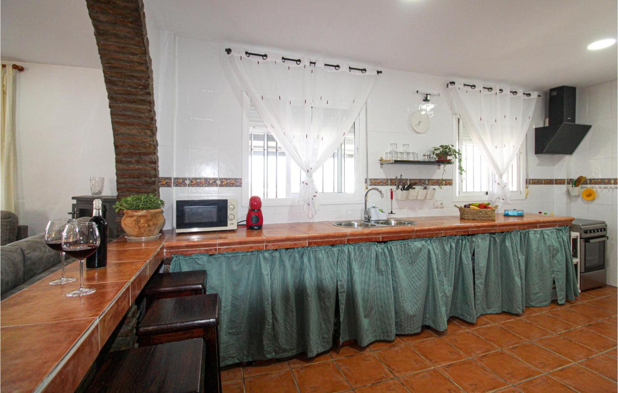 4 Bedroom Gorgeous Home In Sedella エクステリア 写真