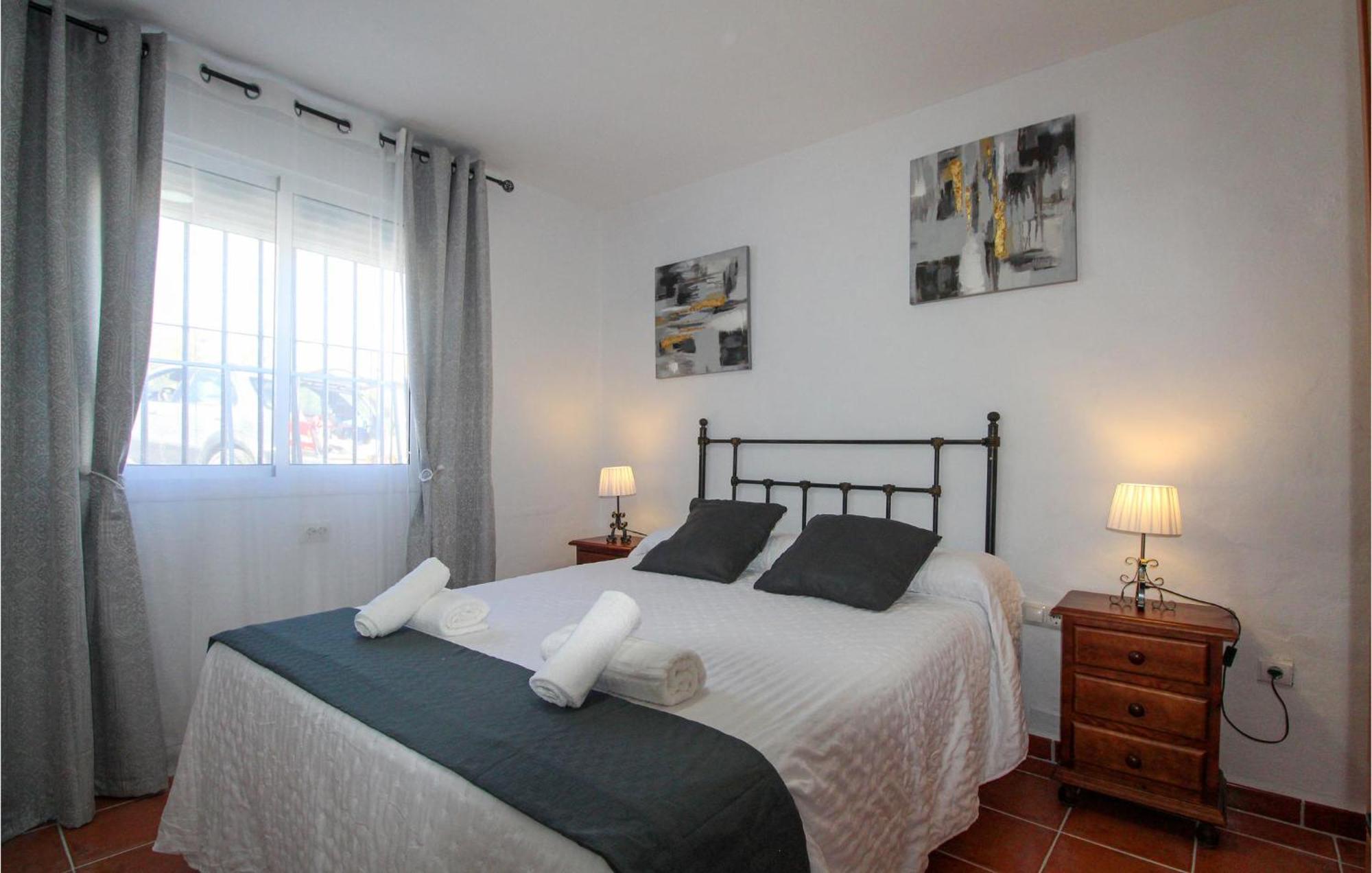4 Bedroom Gorgeous Home In Sedella エクステリア 写真