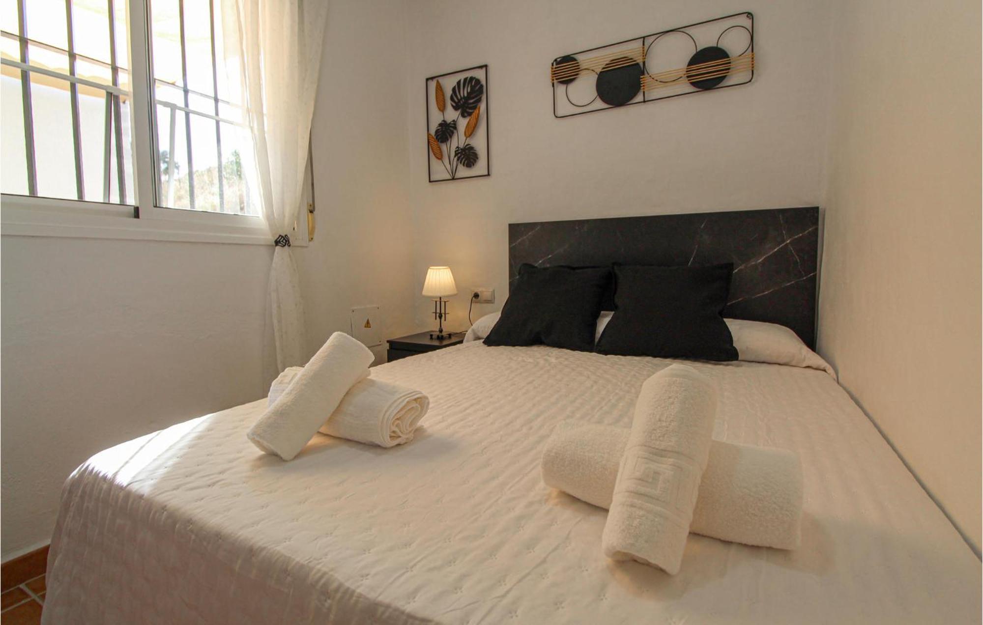 4 Bedroom Gorgeous Home In Sedella エクステリア 写真